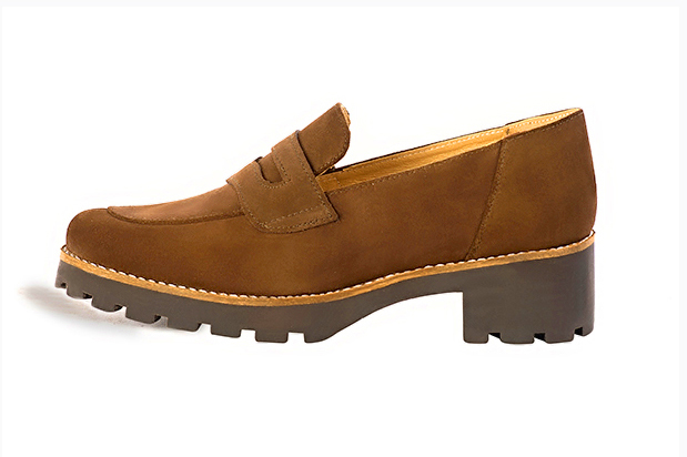 Caramel brown women's casual loafers. Round toe. Low rubber soles. Profile view - Florence KOOIJMAN
